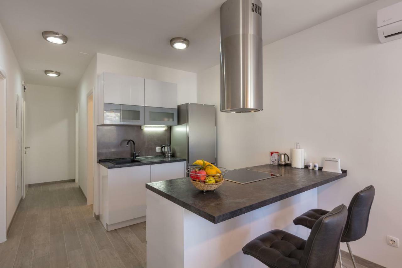 Apartments Rosemary Razanj Exterior photo